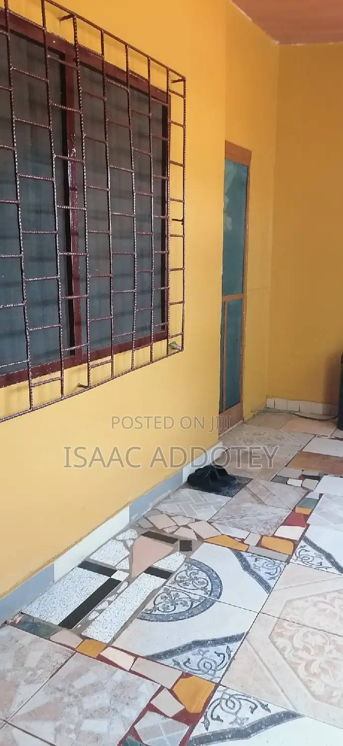 1bdrm Apartment in Nungua Methodist, Spintex for rent