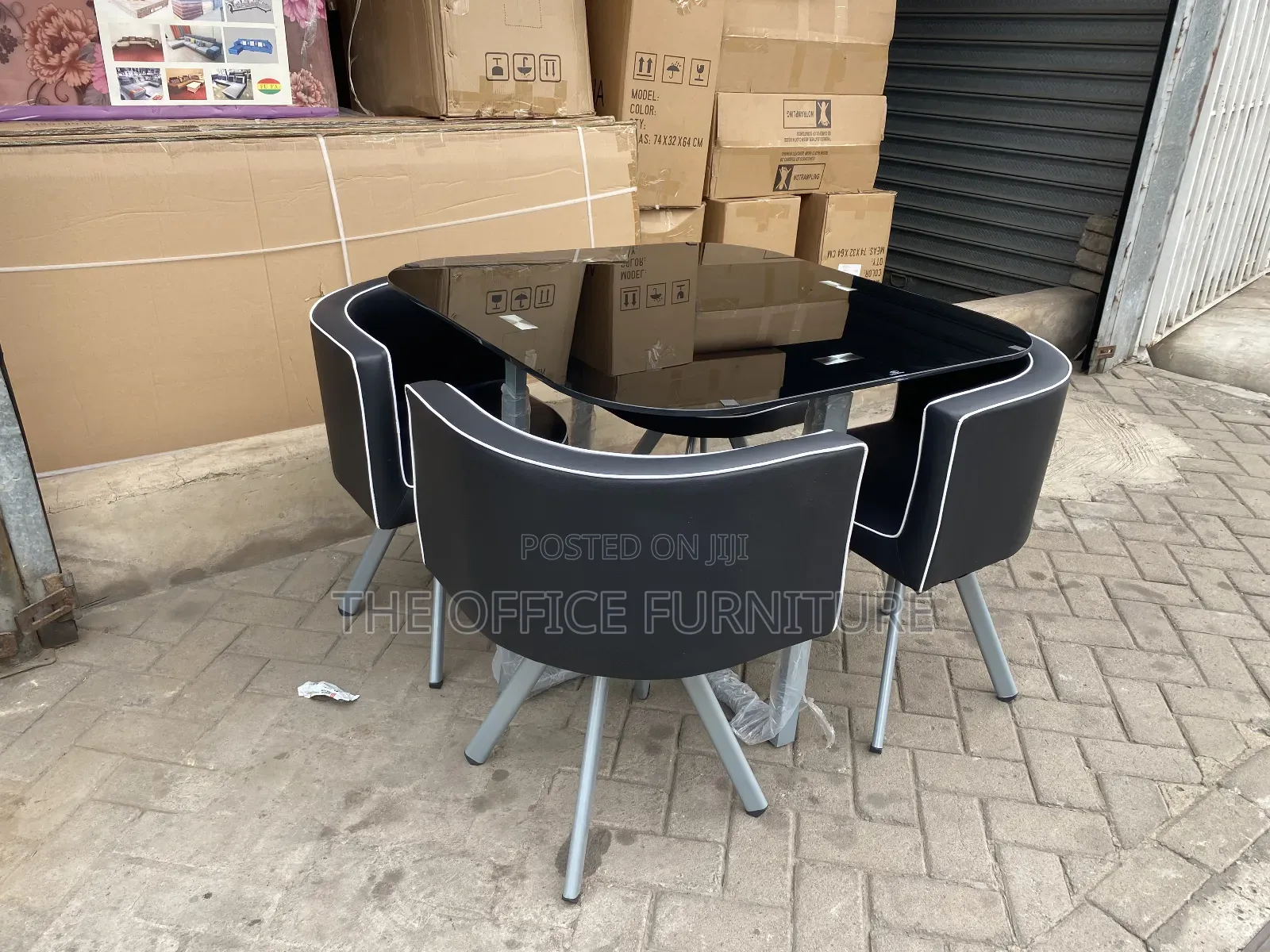 Modern Round Glass Dining Table Set With Four Chairs