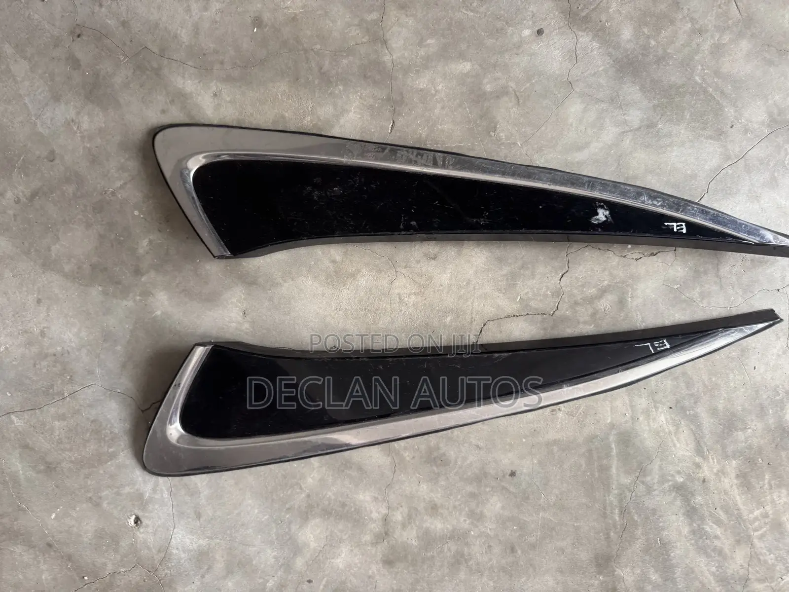 15-17 Toyota Camry Pillar Trim