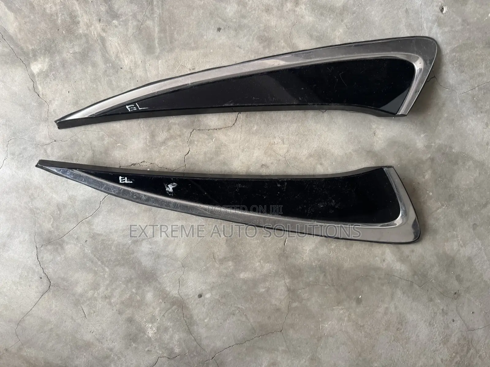 15-17 Toyota Camry Pillar Trim