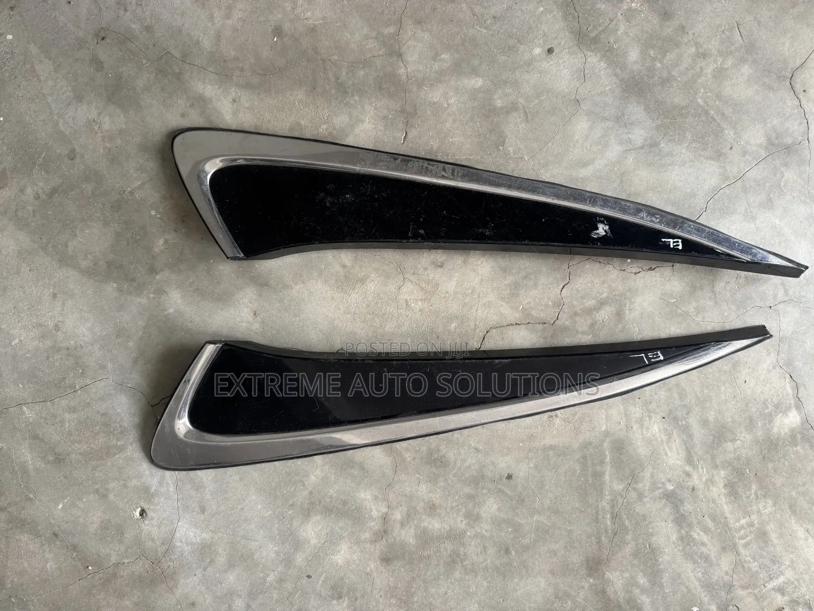 15-17 Toyota Camry Pillar Trim