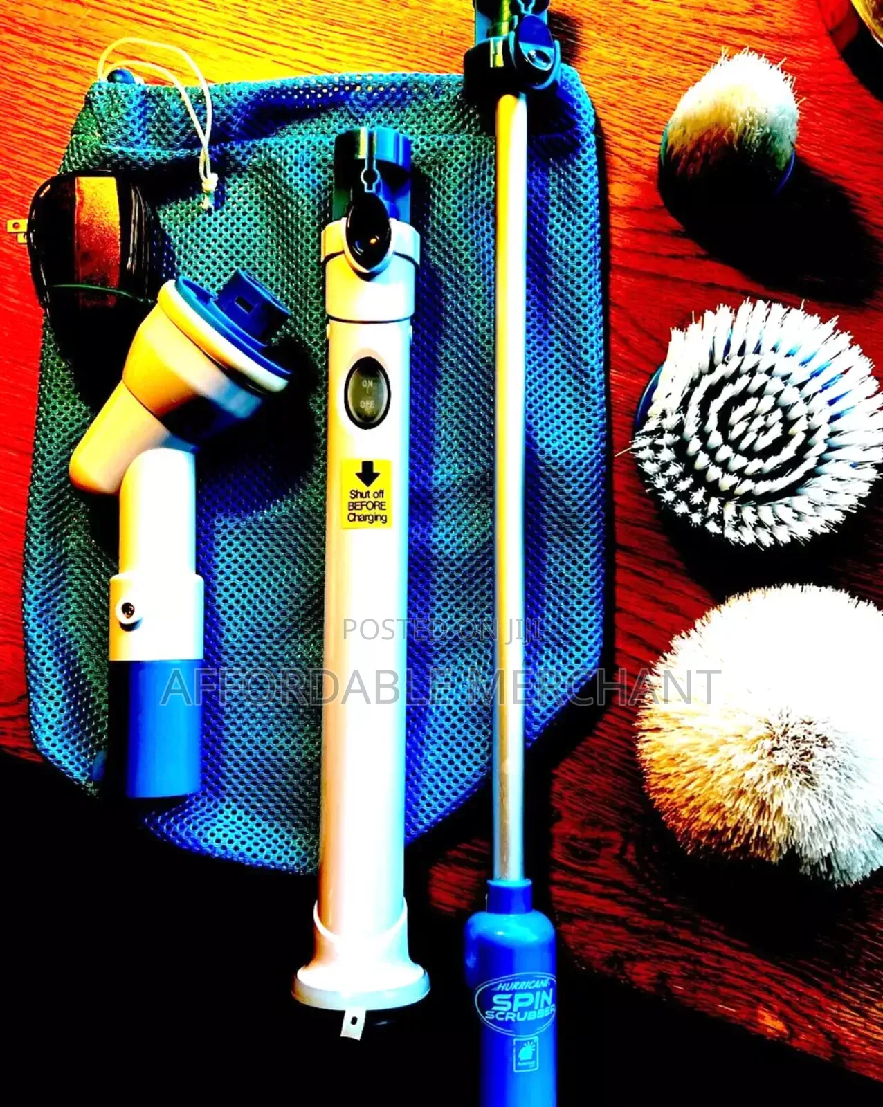 Hurricane" Spin Scrubber Cordless Rechargeable-3 Brush Heads