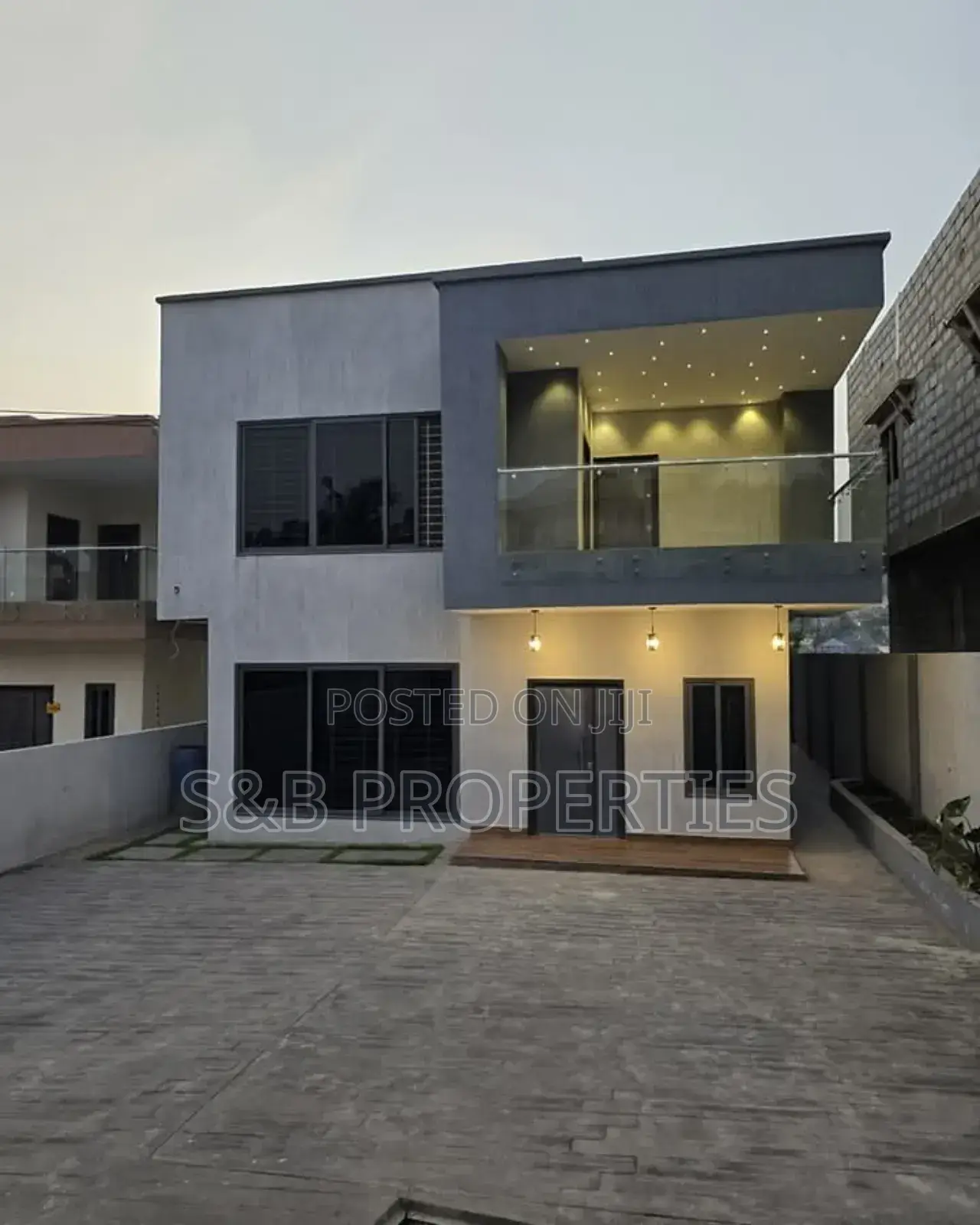 4bdrm House in Ashomang Estate for sale