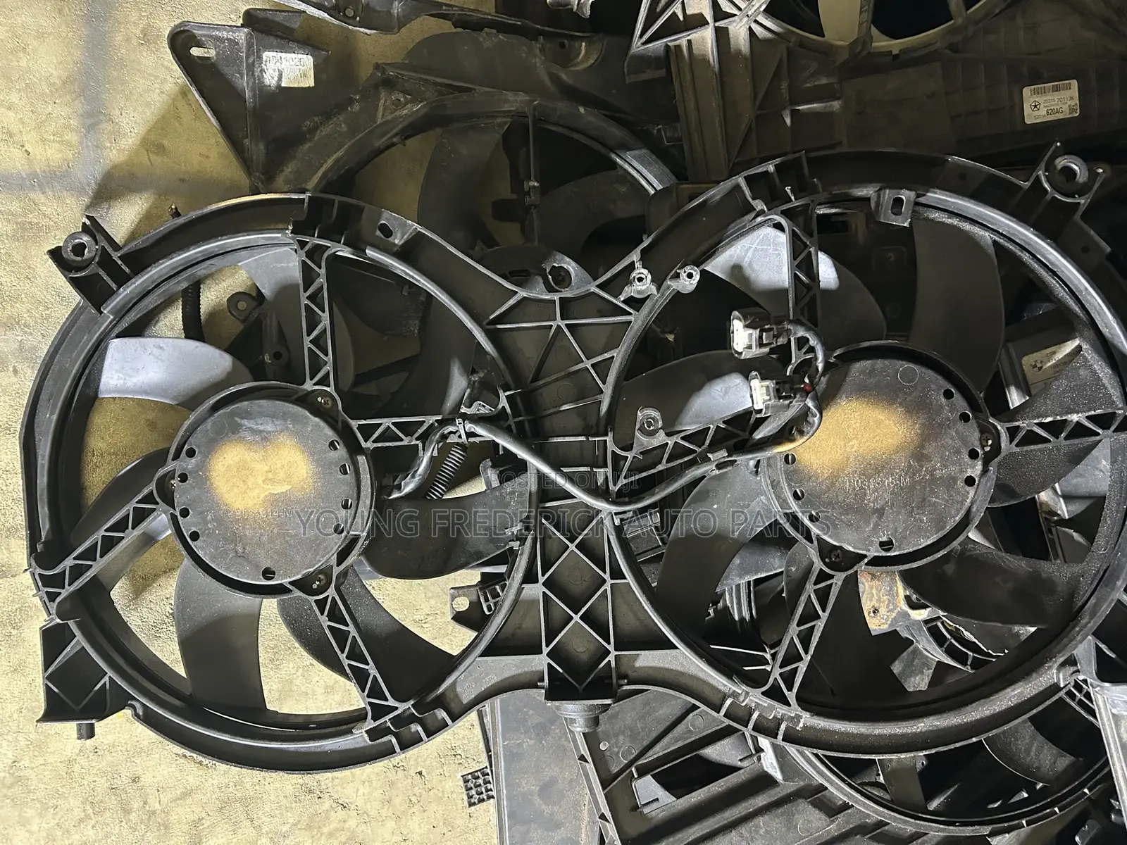 Nissan Pathfinder 2012 2014 2015 2016 2019 Radiator Fan
