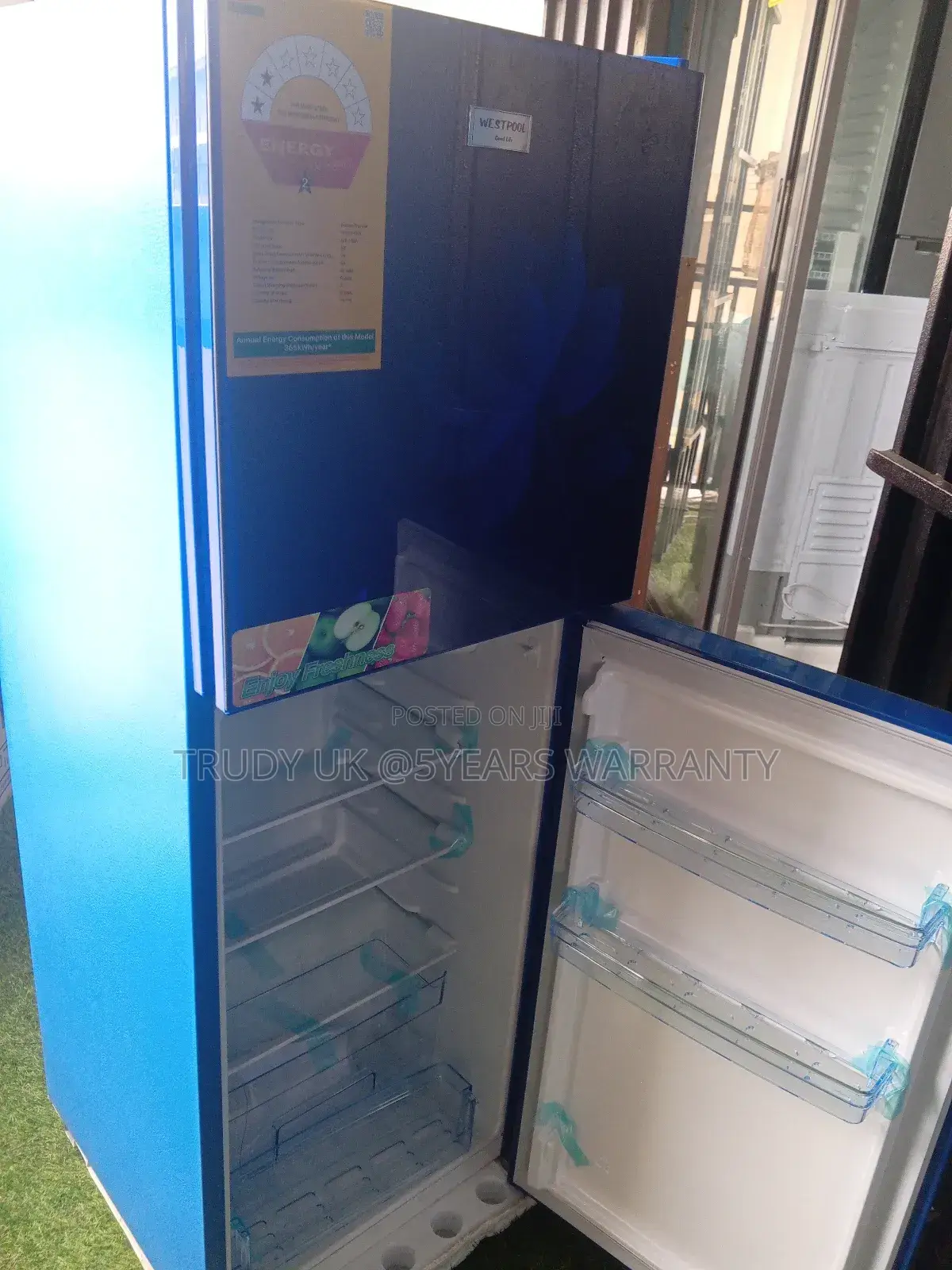 Pinpoint 138l Westpool Fridge Freezer Wp-158a Westpool Set