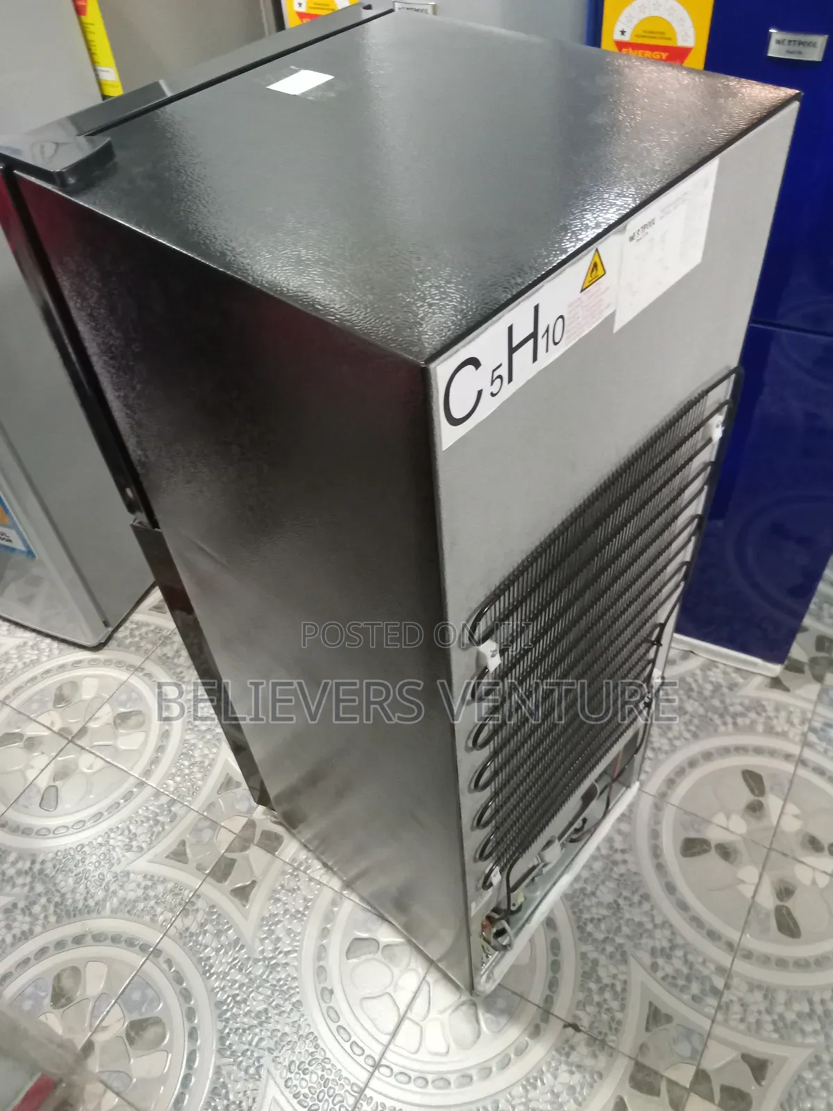 Keep It Fresh, Top Freezer Fridge 108l Westpool Fridge 108l