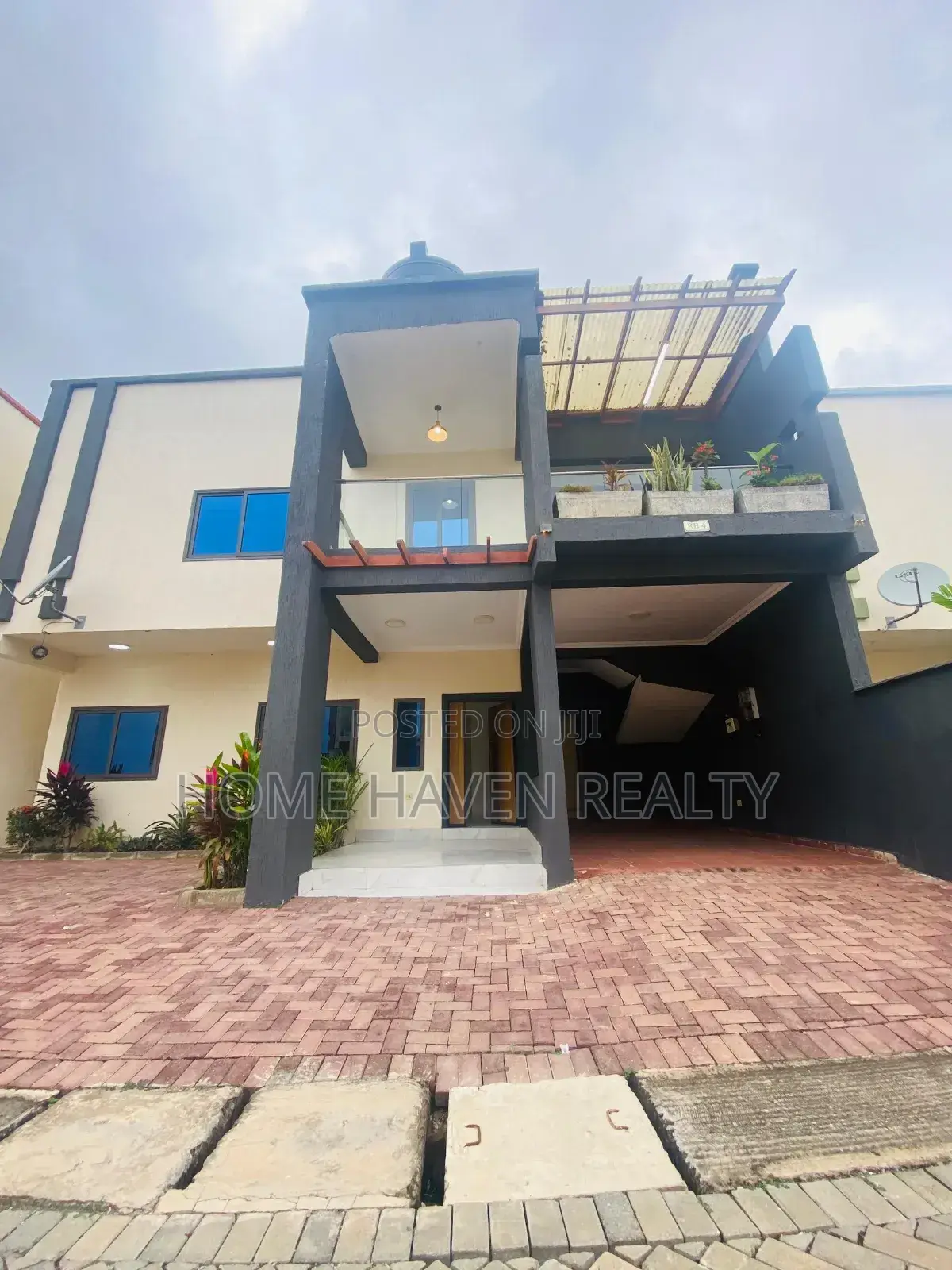3bdrm House in Mile 7, Achimota for rent
