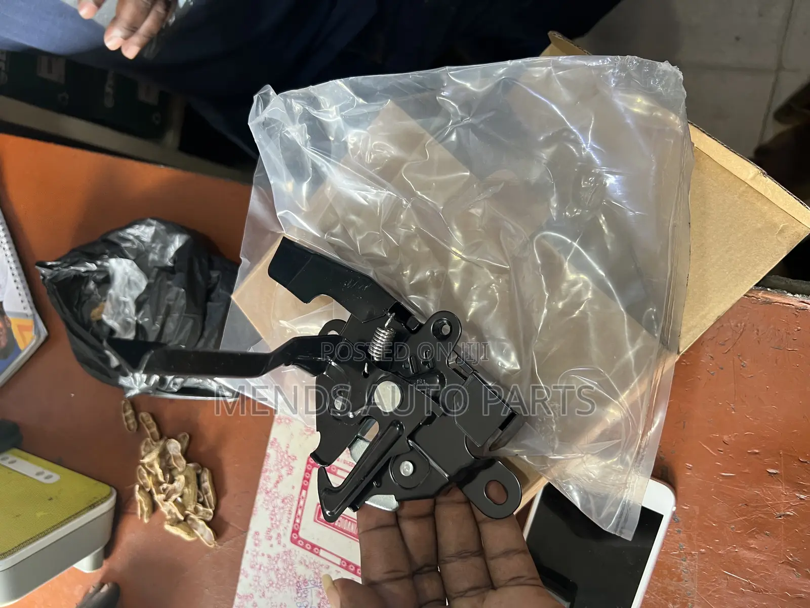 Toyota Prado Bonnet Lock