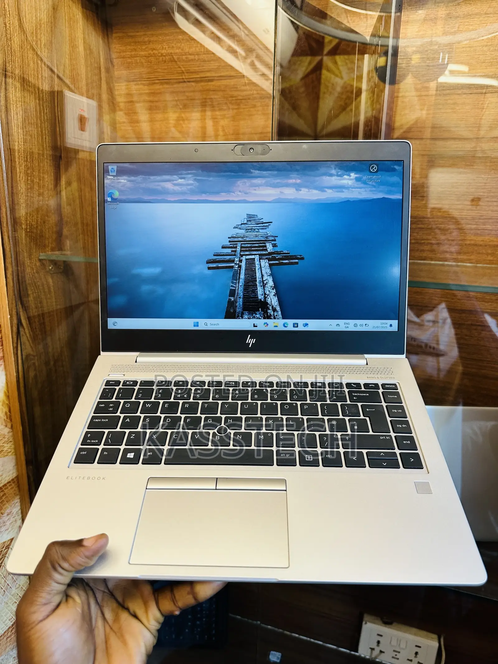 Laptop HP EliteBook 745 G5 8GB AMD Ryzen 5 SSD 256GB