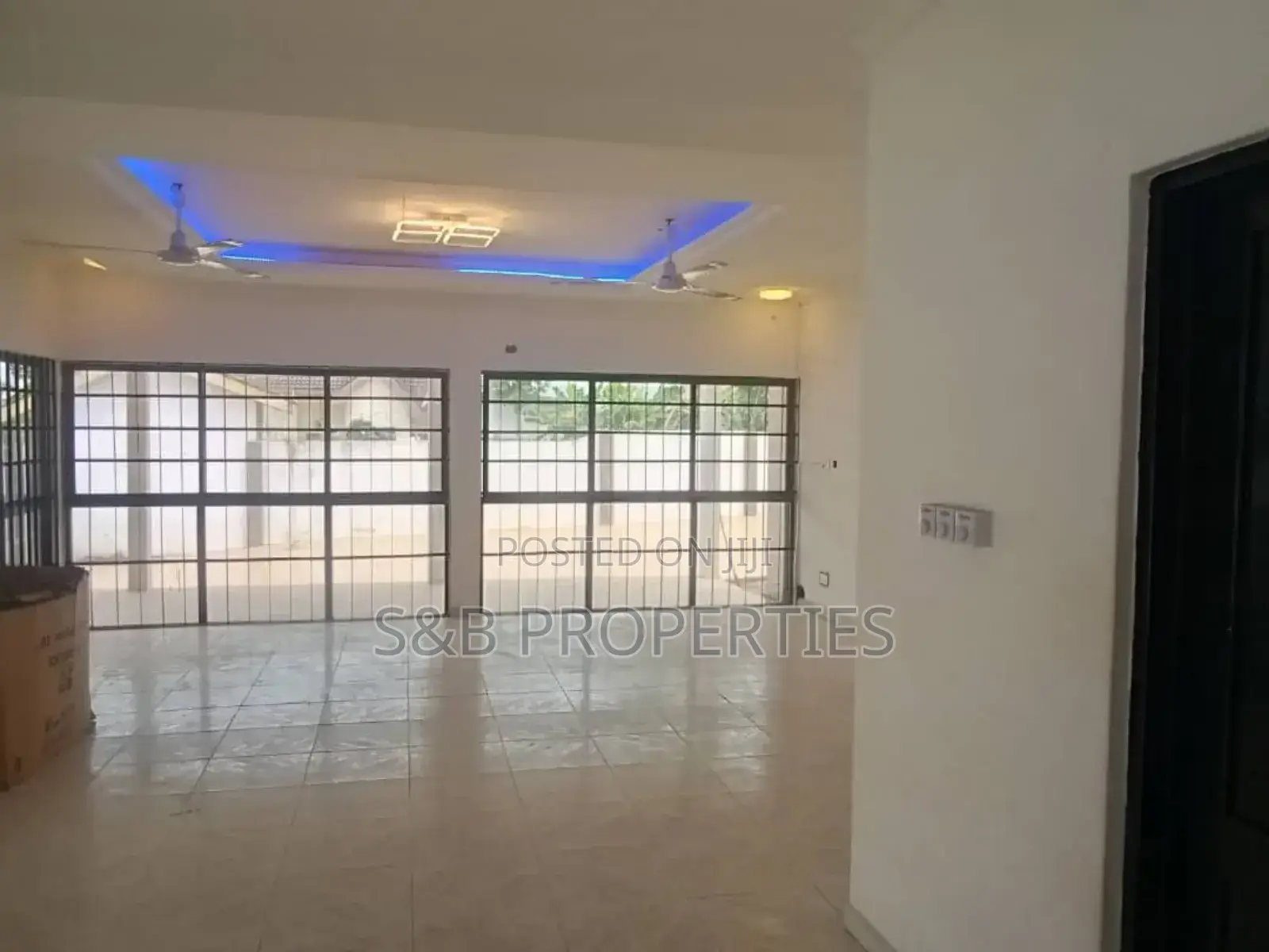 4bdrm House in Ashomang Estate for sale