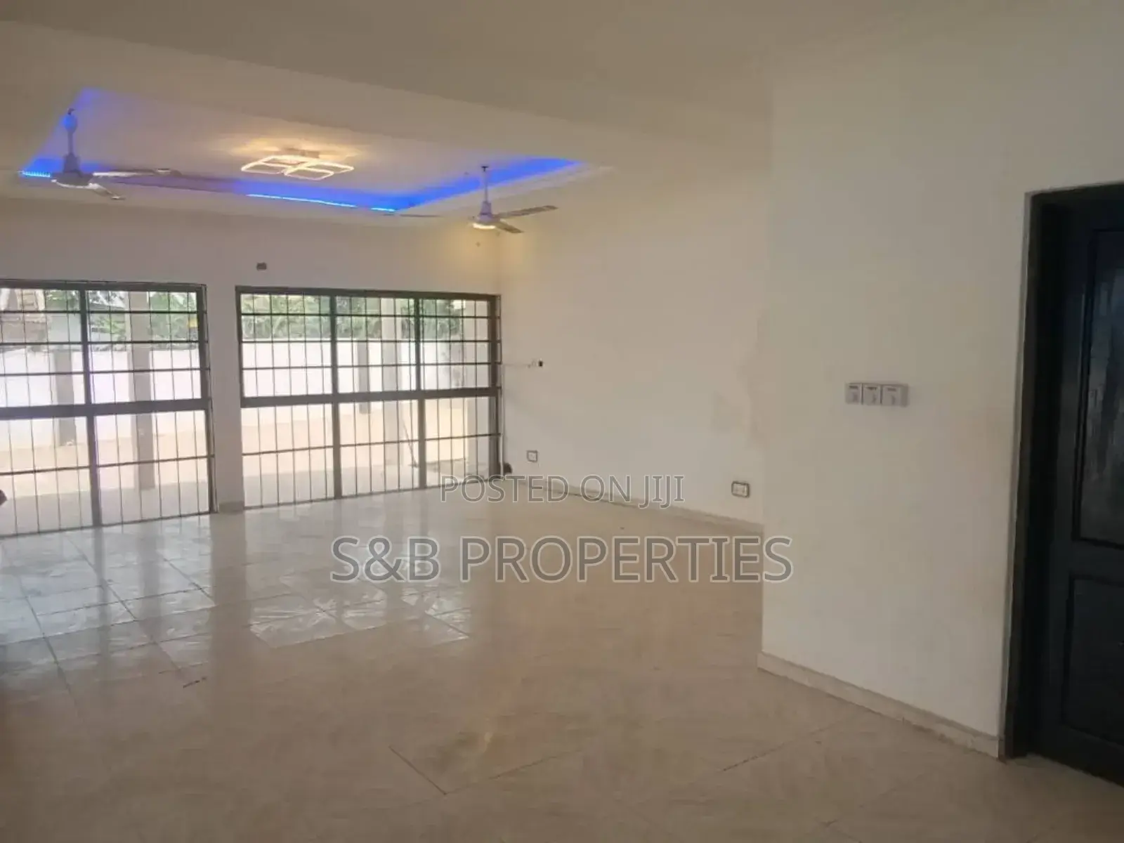 4bdrm House in Ashomang Estate for sale