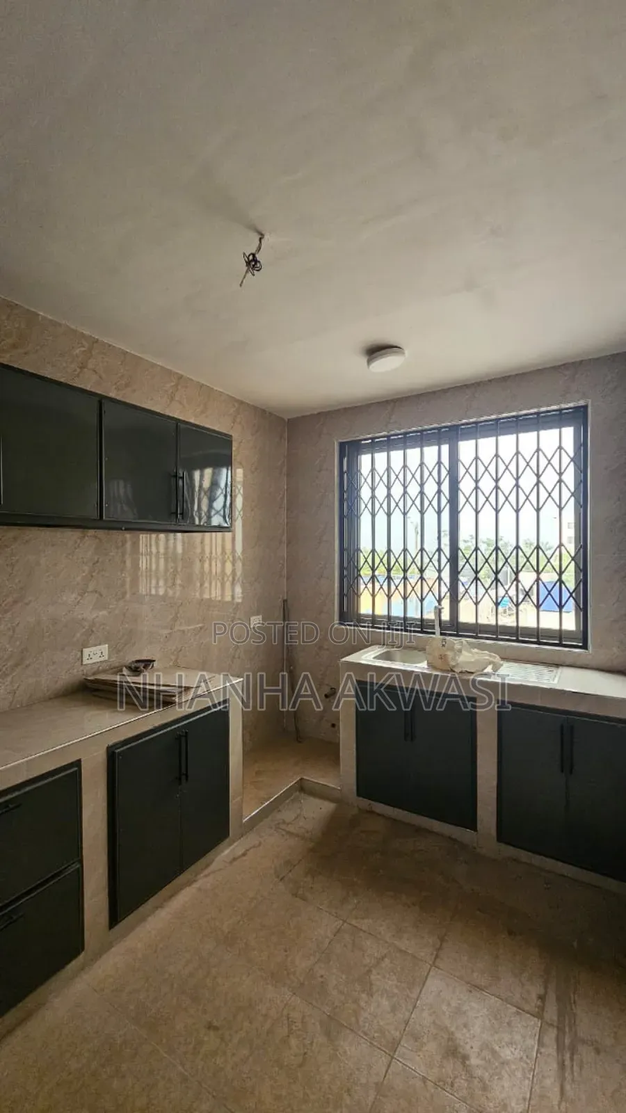 2bdrm Apartment in Lashibi Drc, Asuogyaman for rent