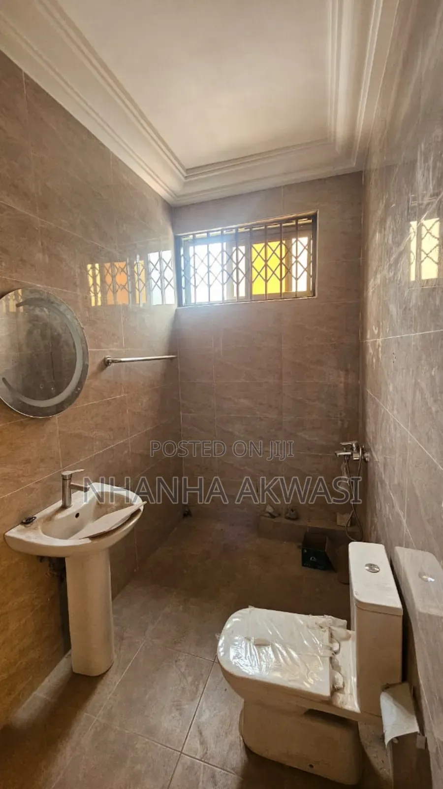 2bdrm Apartment in Lashibi Drc, Asuogyaman for rent