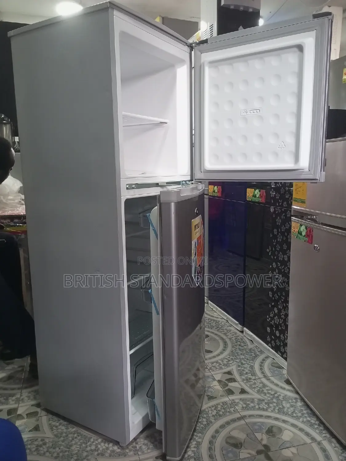 Gleeful 138l Mitsui Me-168 Fridge Freezer Systematic Set