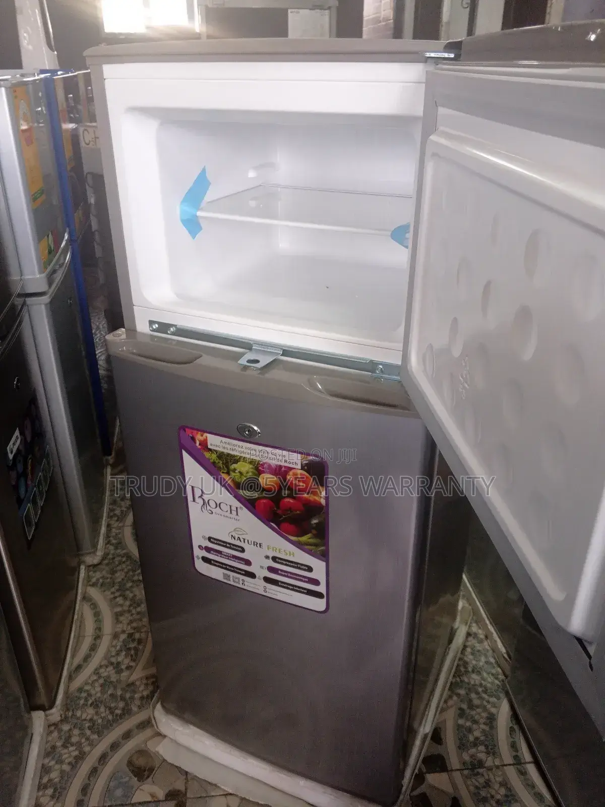Lock Security RFR-140t-B Roch Fridge Freezer 117l Fridge
