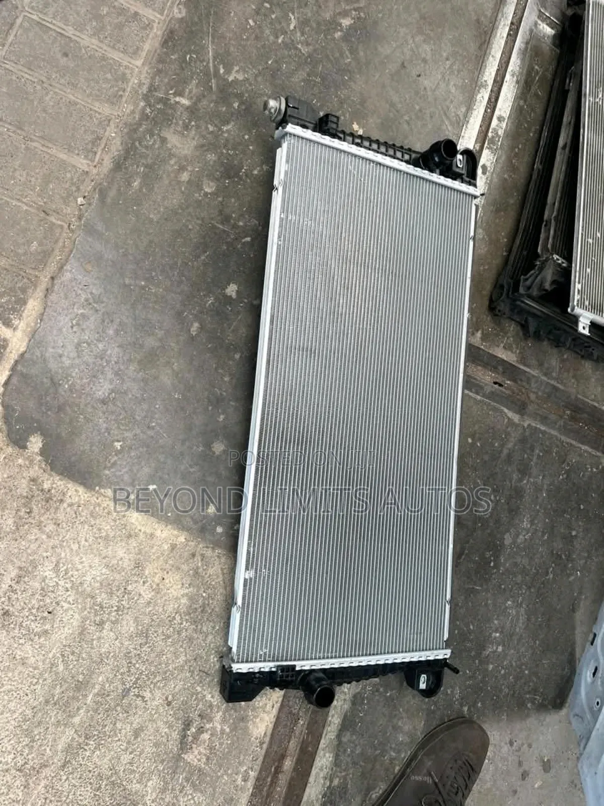 Ford Ranger T9 2022,2023,2024,2024 Radiator/Water Tank