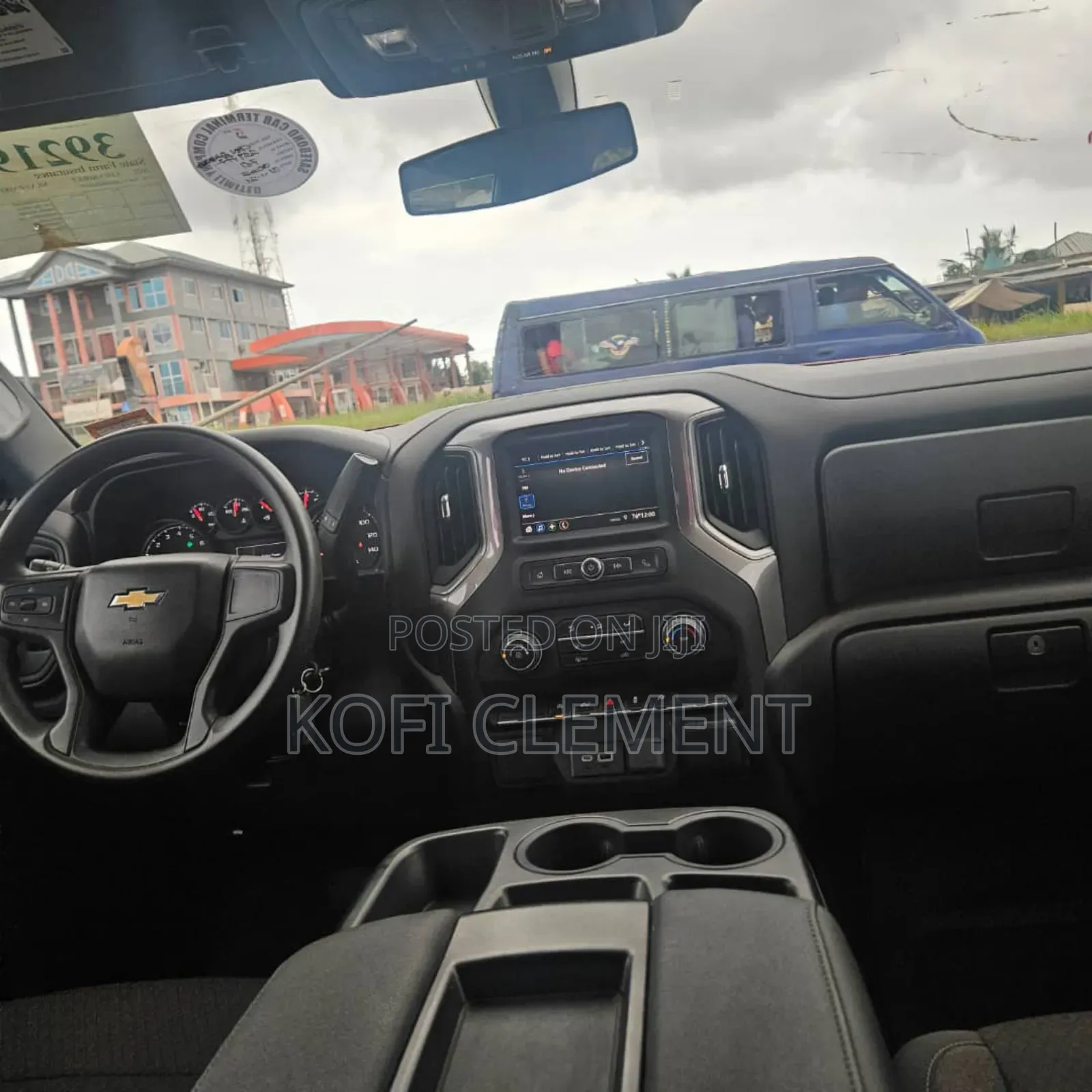 Chevrolet Silverado 2022 Red