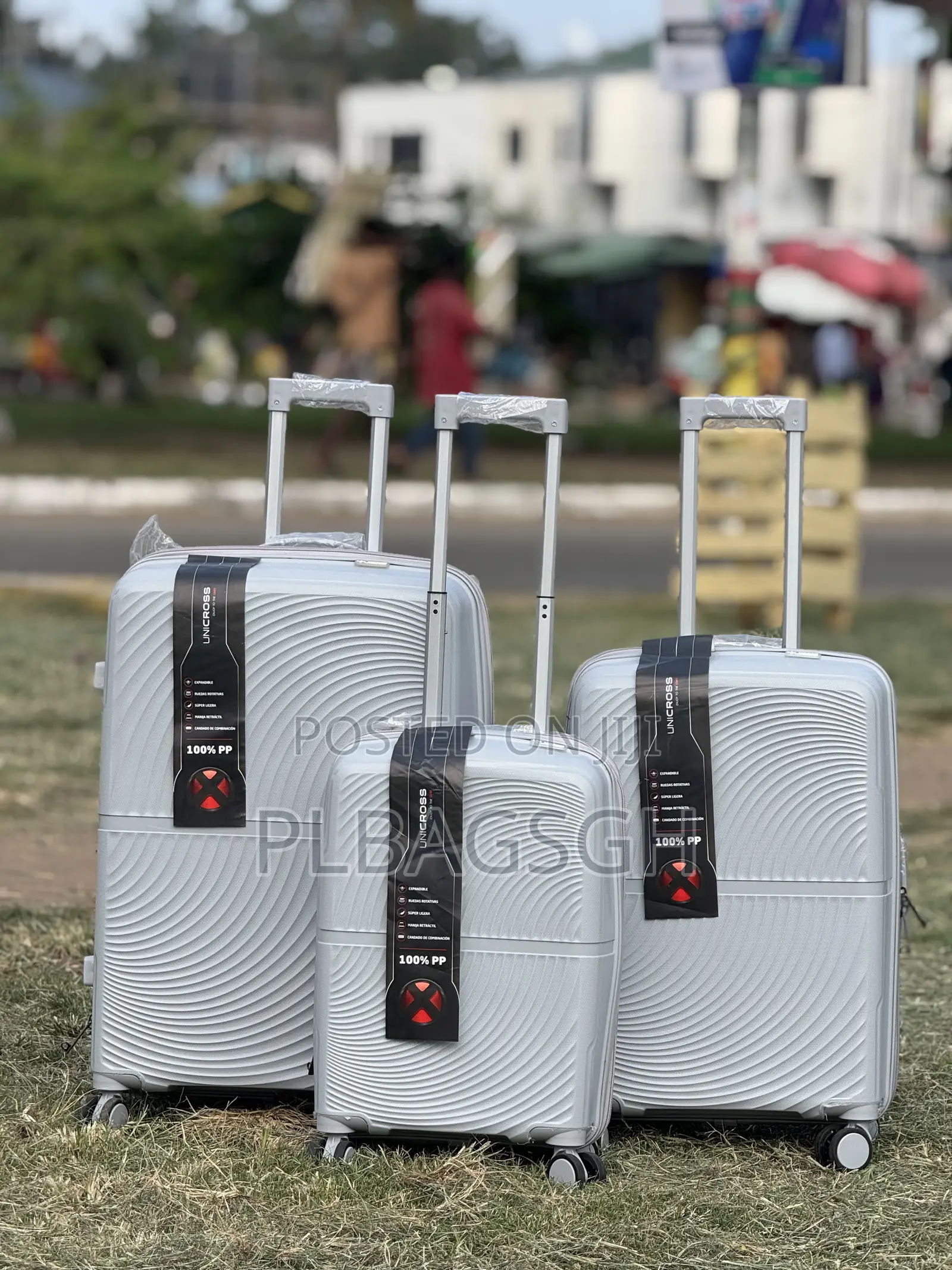 Three Set Pieces Luggage Unbreakable