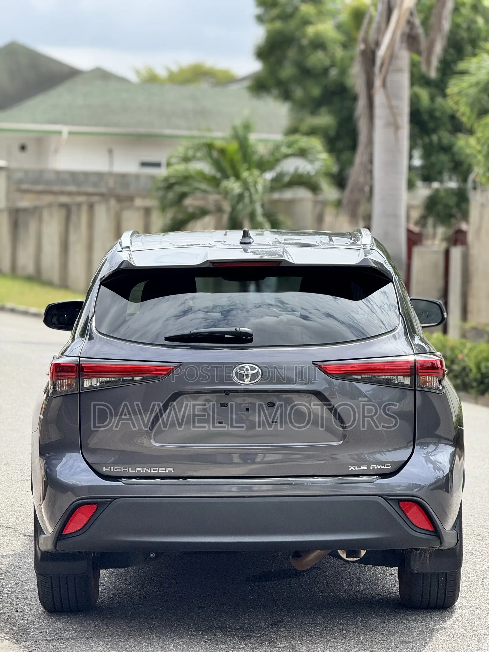 Toyota Highlander Limited 2022 Gray