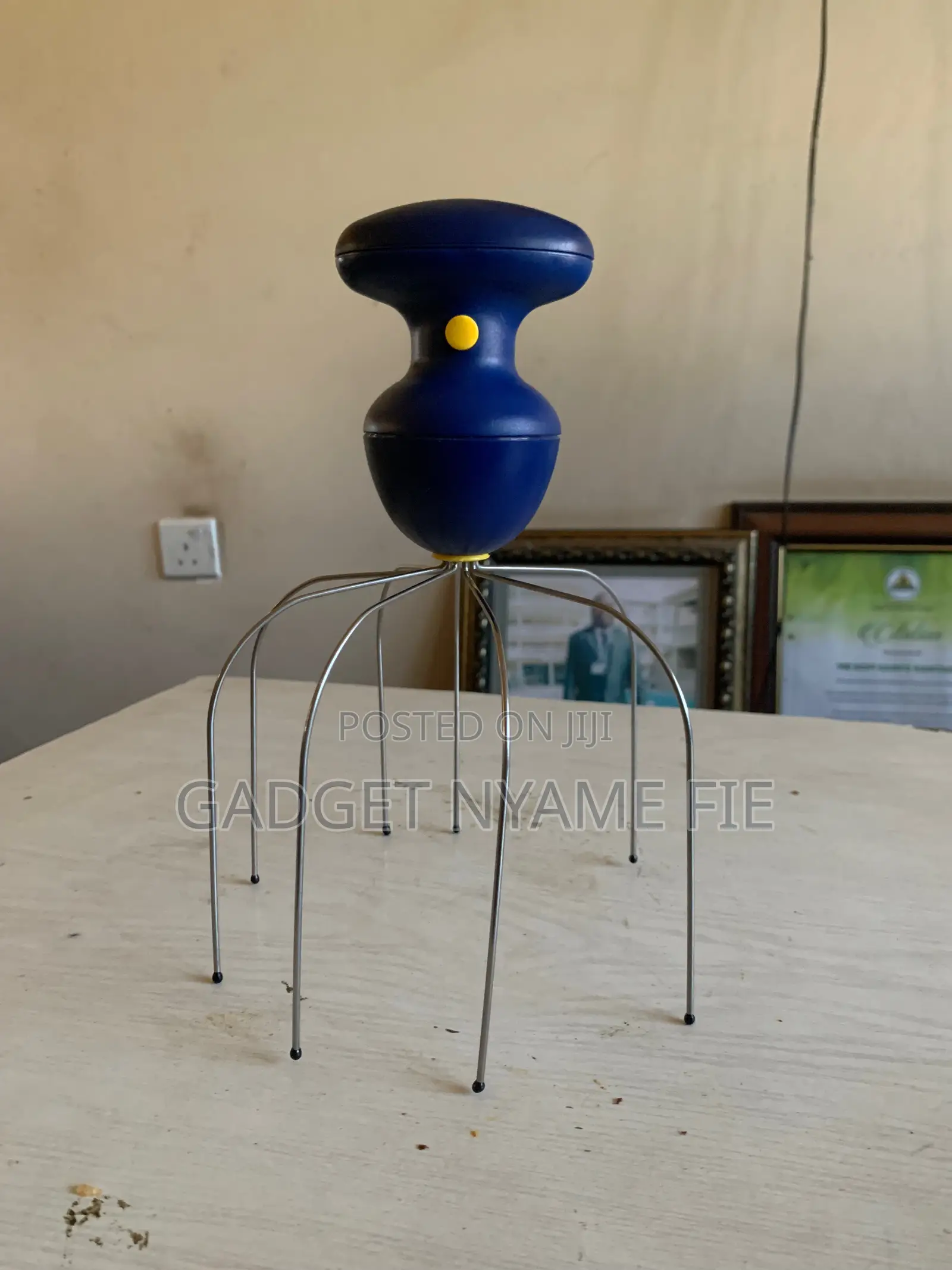 Handheld Head Massager (Battery Operated)