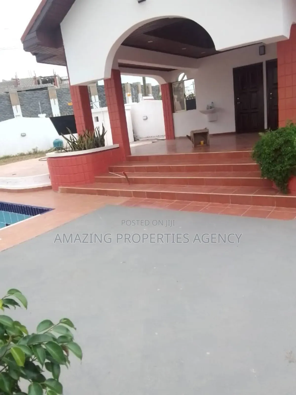 5bdrm House in Adjiriganor for rent
