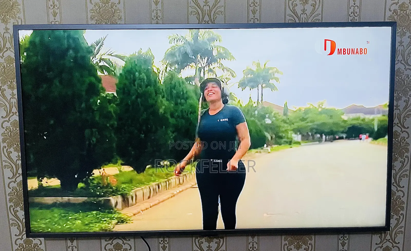 Uk Used Samsung Uhd HDR Smart Digital Satellite 43inches