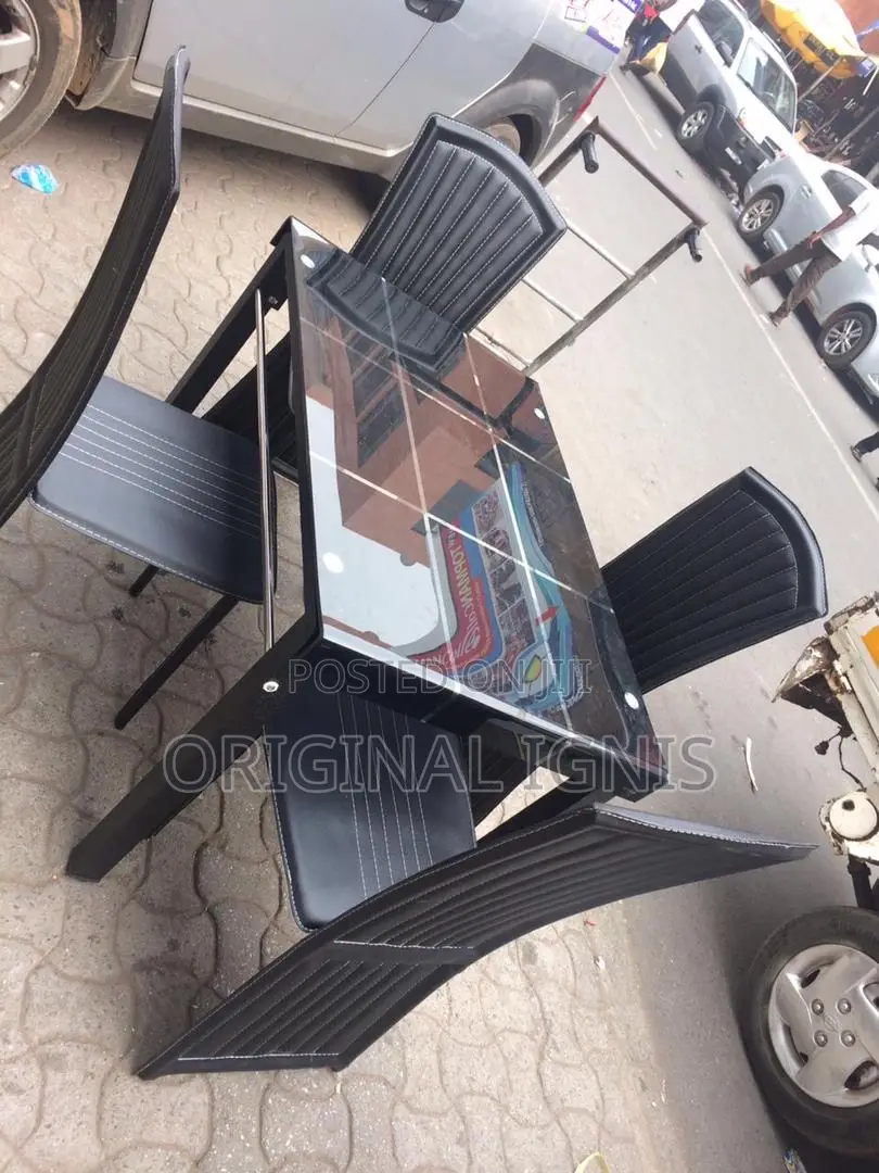 Glass Dinning Table With 4 Chairs