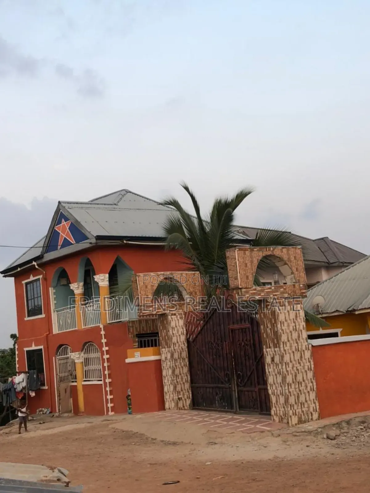 9bdrm Apartment in Fredimens Real, Afigya-Kwabre for sale