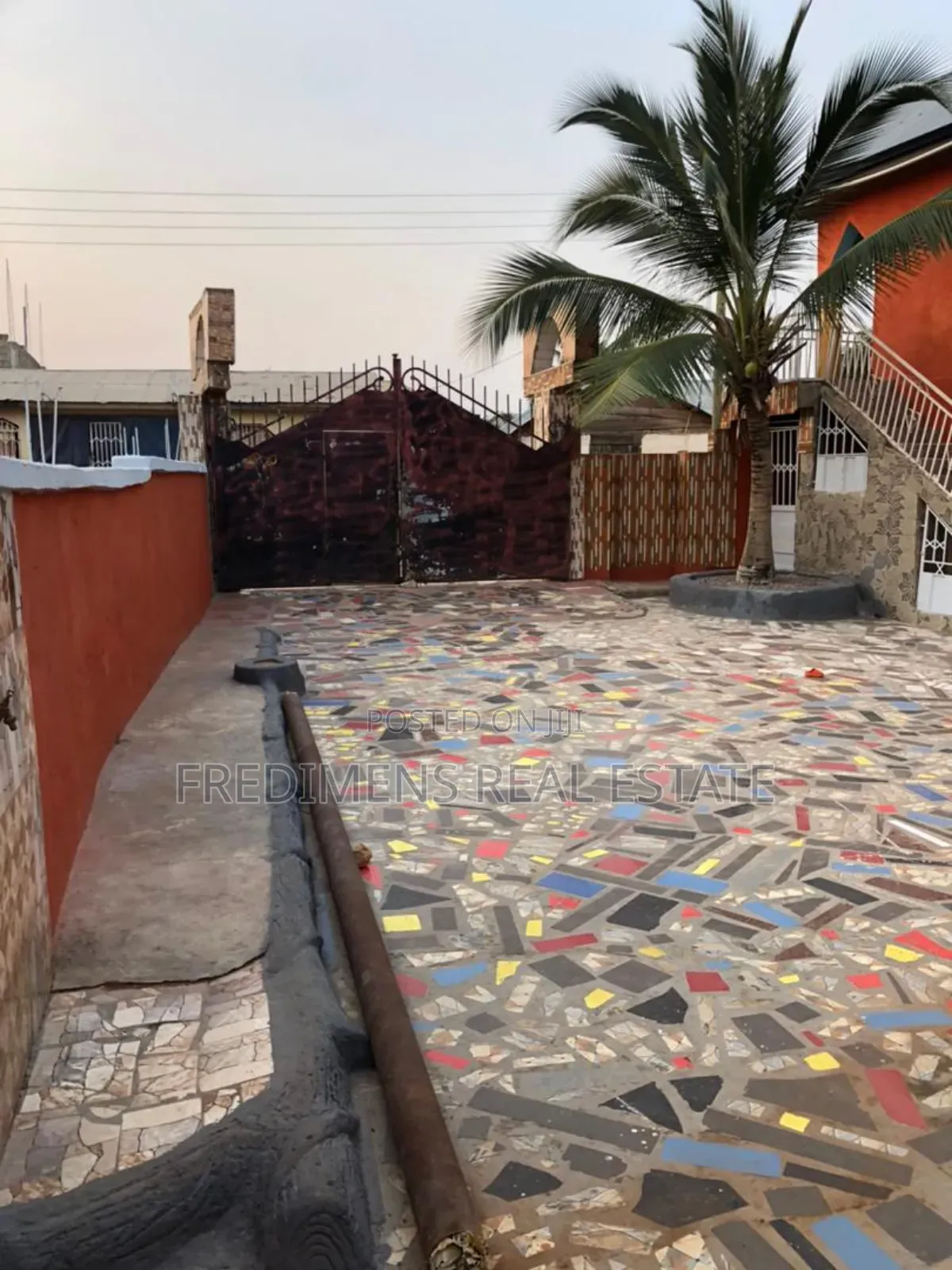 9bdrm Apartment in Fredimens Real, Afigya-Kwabre for sale