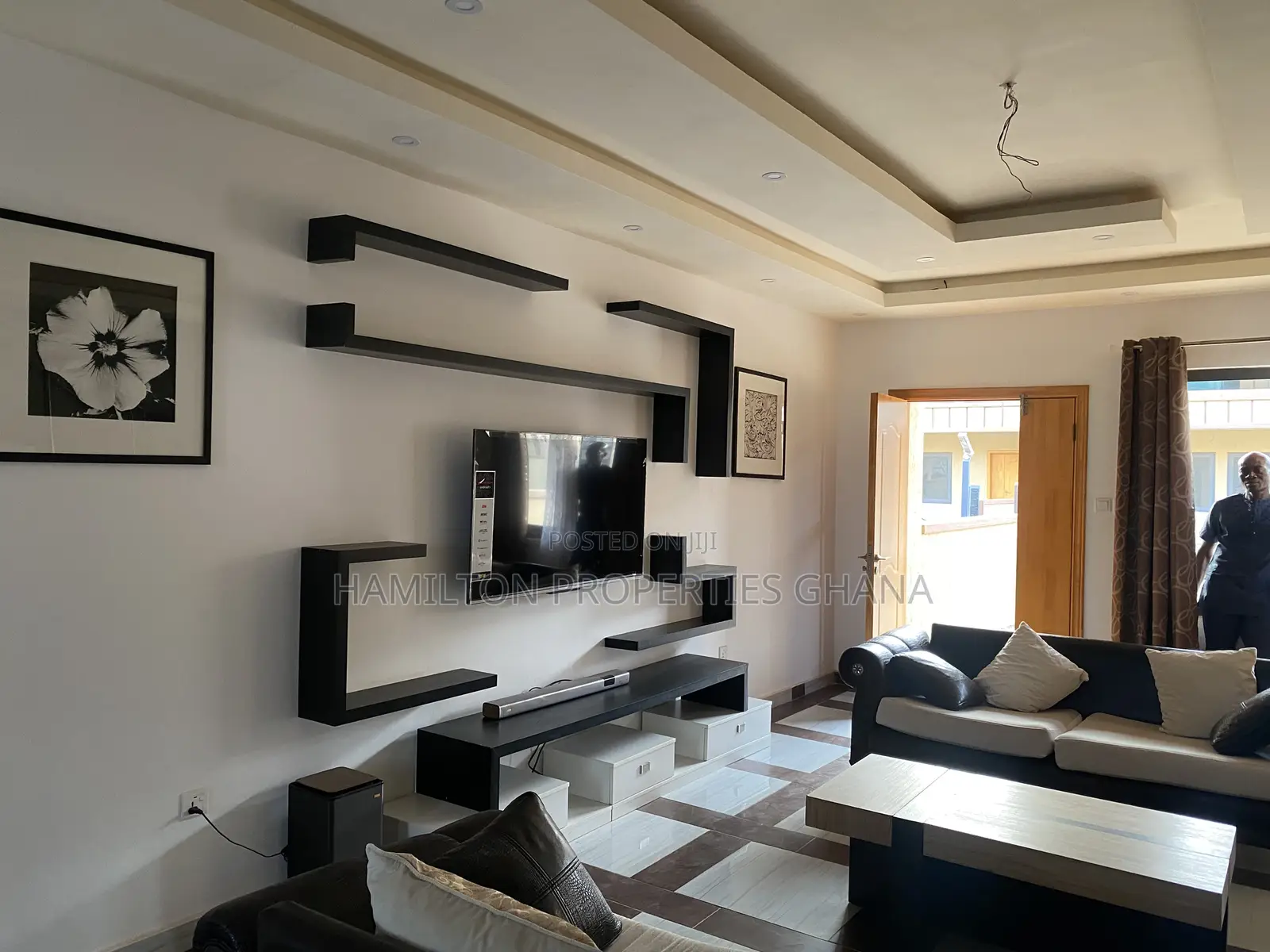 3bdrm Townhouse / Terrace in Adjiringano, School Junction for rent