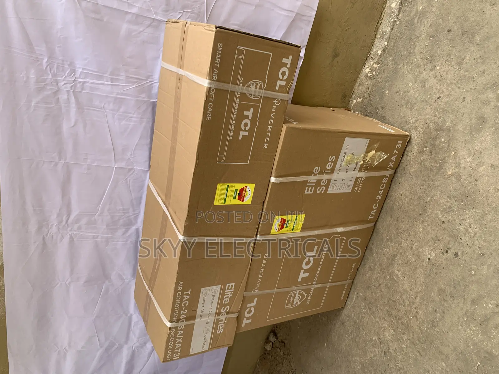2.5hp of TCL Split Inverter Air Conditioner R410 Gas