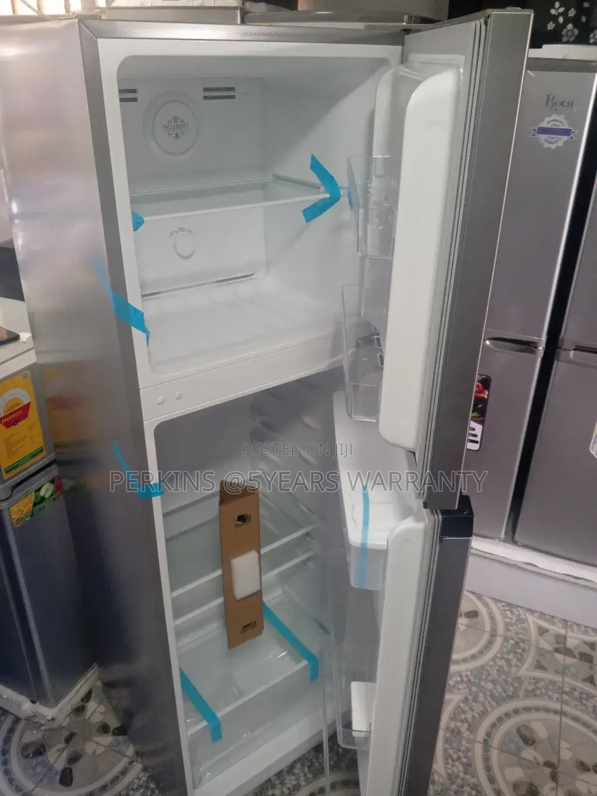 Best Selling 247l Roch Fridge Freezer Systematic Cooling Set