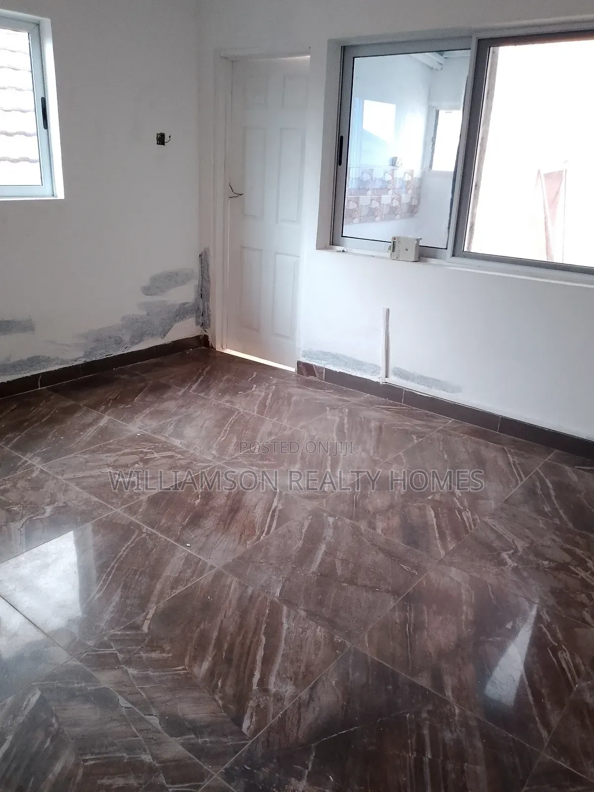 1bdrm Apartment in Community 18 Road, Spintex for rent