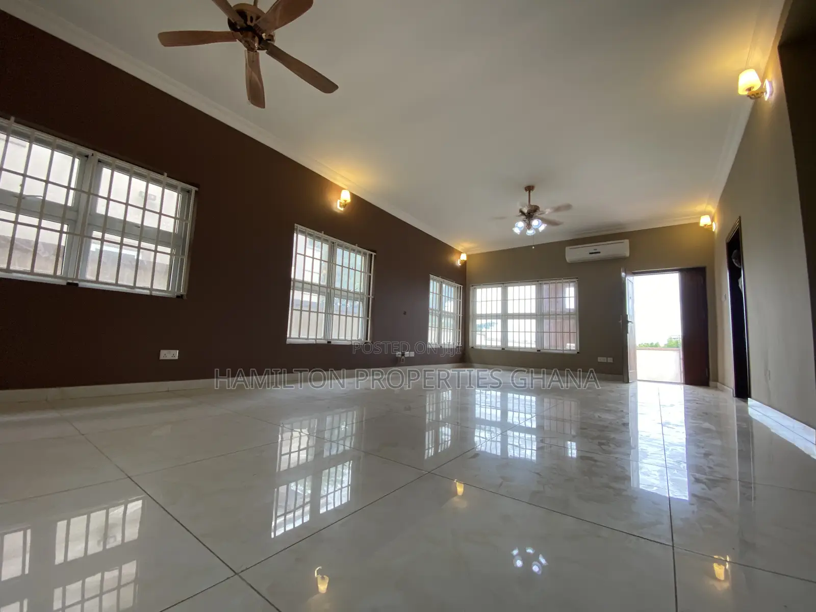 4bdrm House in East Legon Apricot for sale