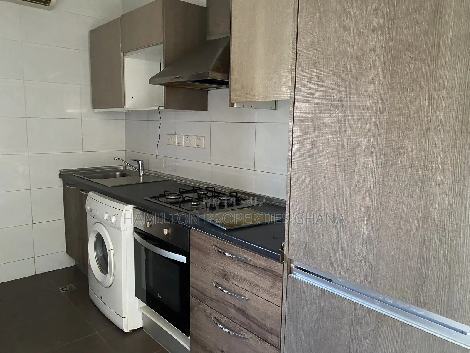 3bdrm Townhouse / Terrace in East Legon Prime for rent