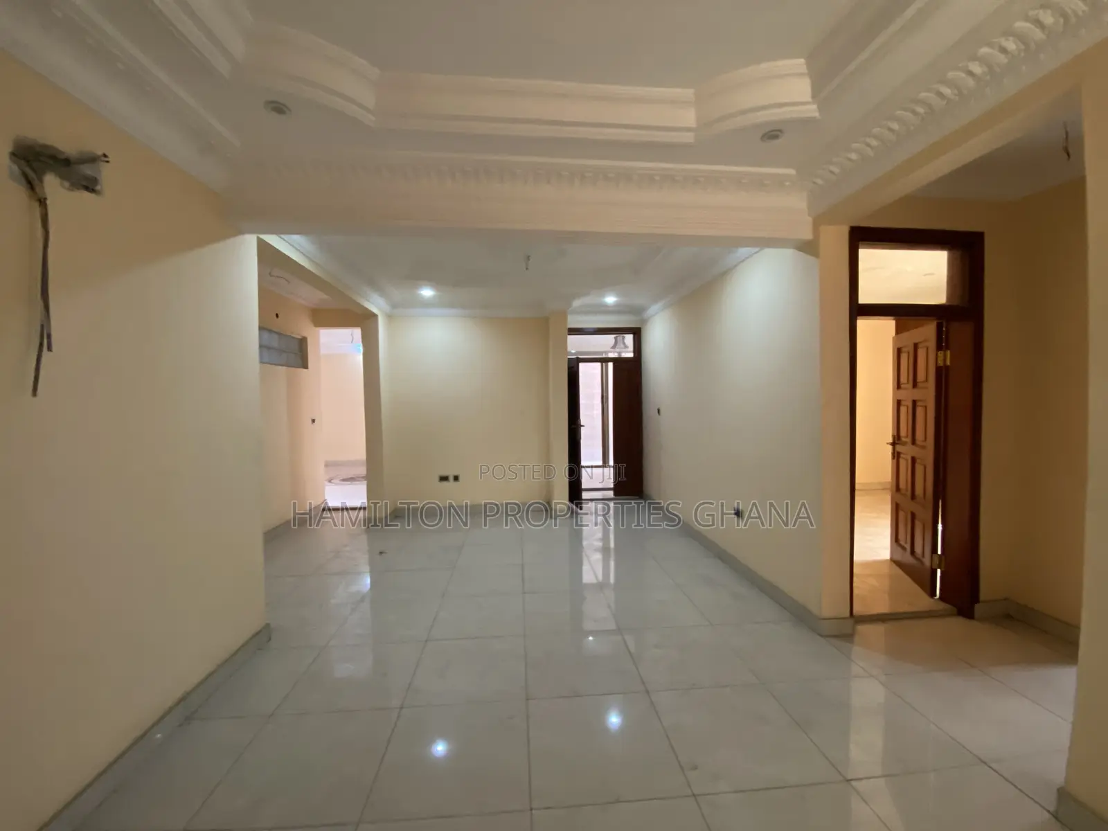 3bdrm Apartment in Papas Pizza, East Legon for rent