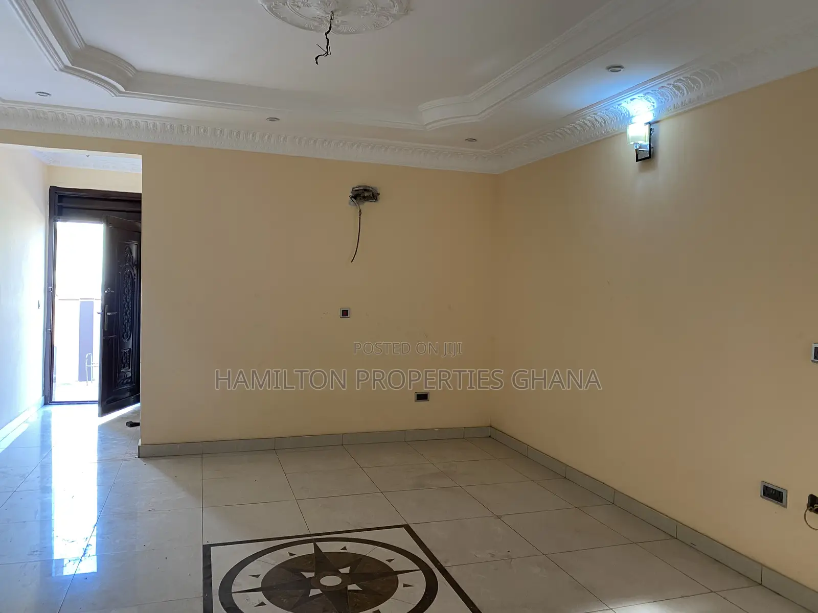 3bdrm Apartment in Papas Pizza, East Legon for rent