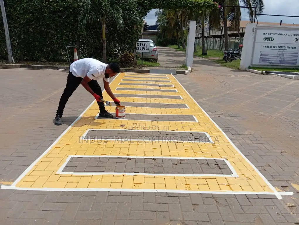 Xymax Maxcoat Industrial Floor Marking Paint, Marine Paint