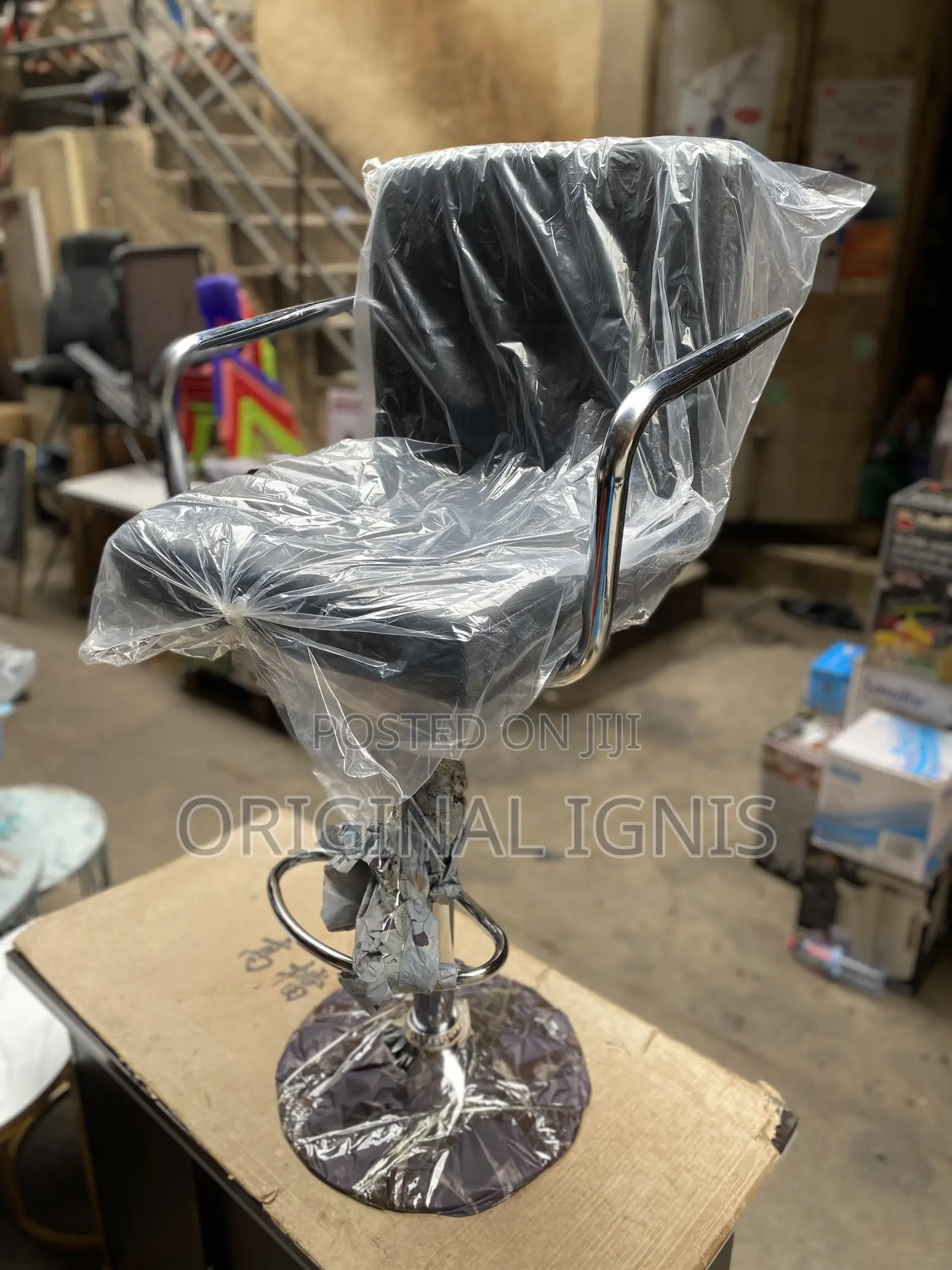 Bar Chair With Armrest