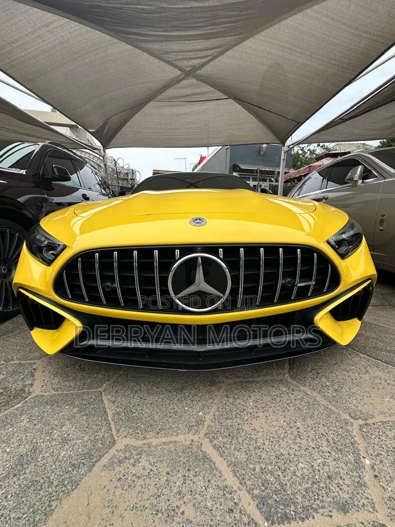 Mercedes-Benz SL-Class 2023 Yellow