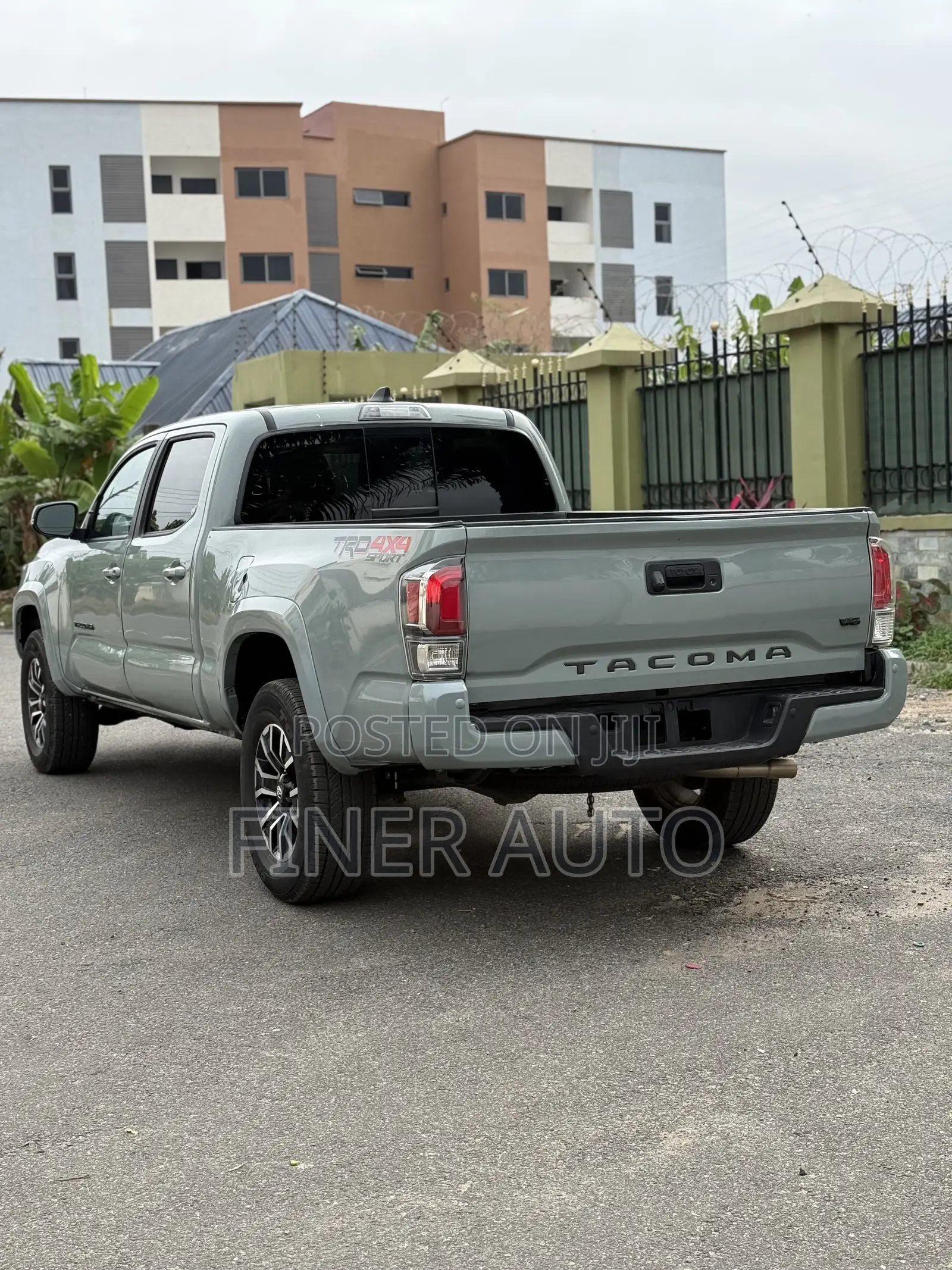 Toyota Tacoma TRD Sport Double Cab 6' Bed V6 AT 2023 Gray