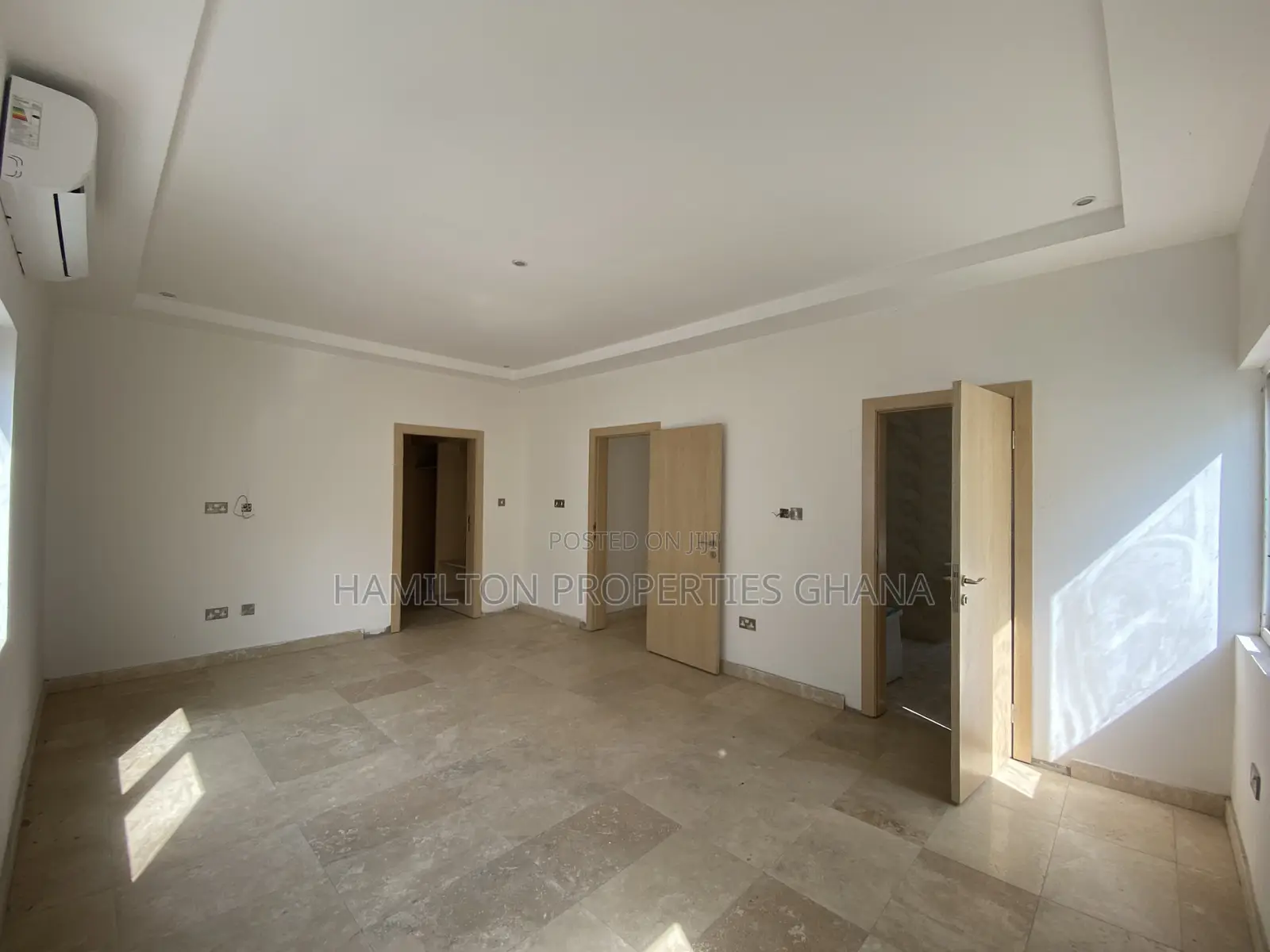 3bdrm Townhouse / Terrace in Cantonments, US Embassy Area for rent
