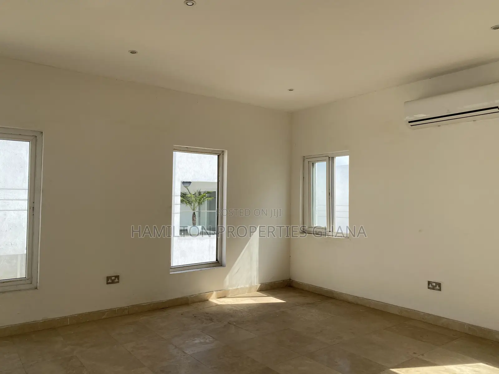3bdrm Townhouse / Terrace in Cantonments, US Embassy Area for rent