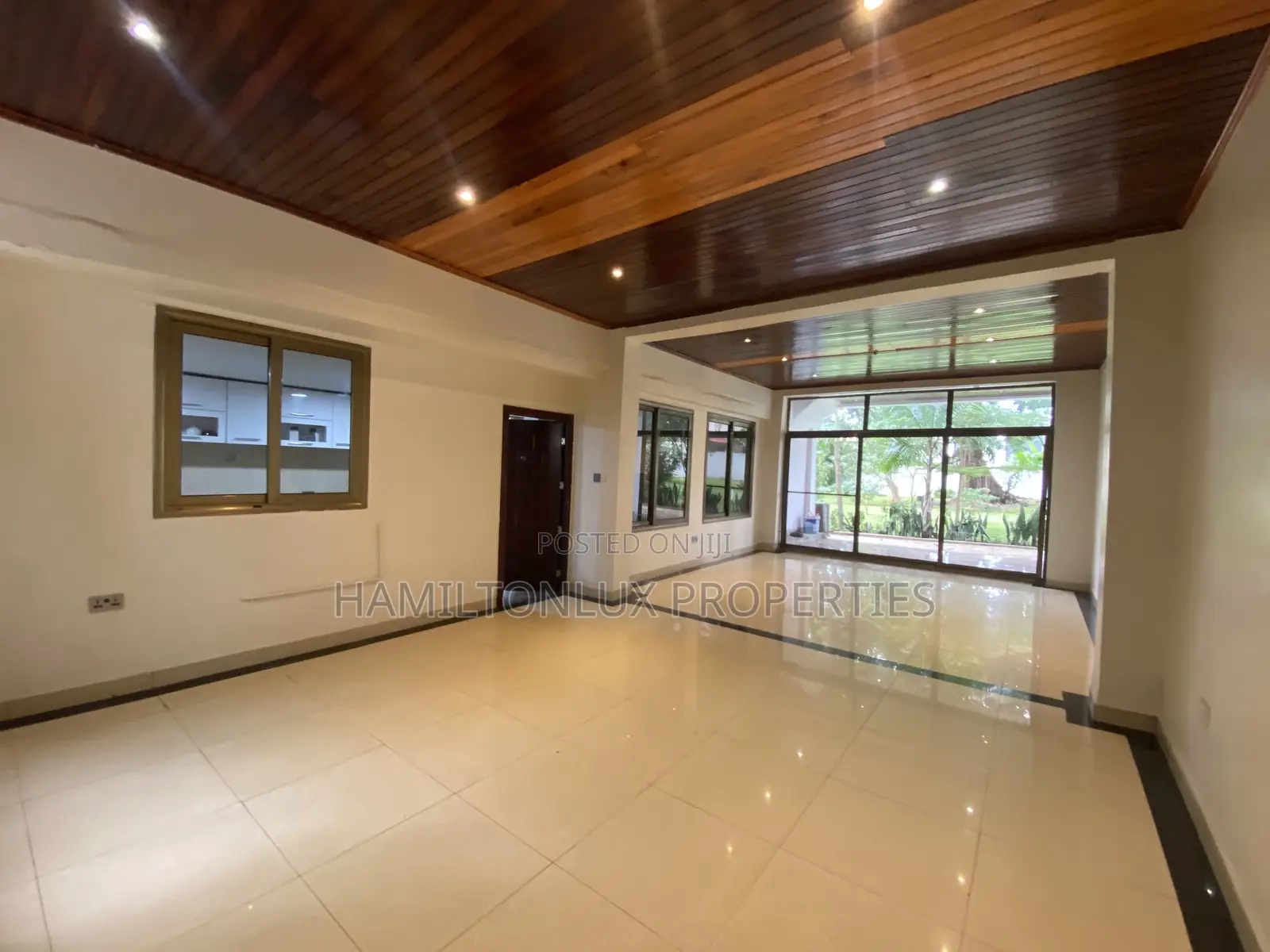 8bdrm Farm House in Cantonments, US Embassy Area for rent