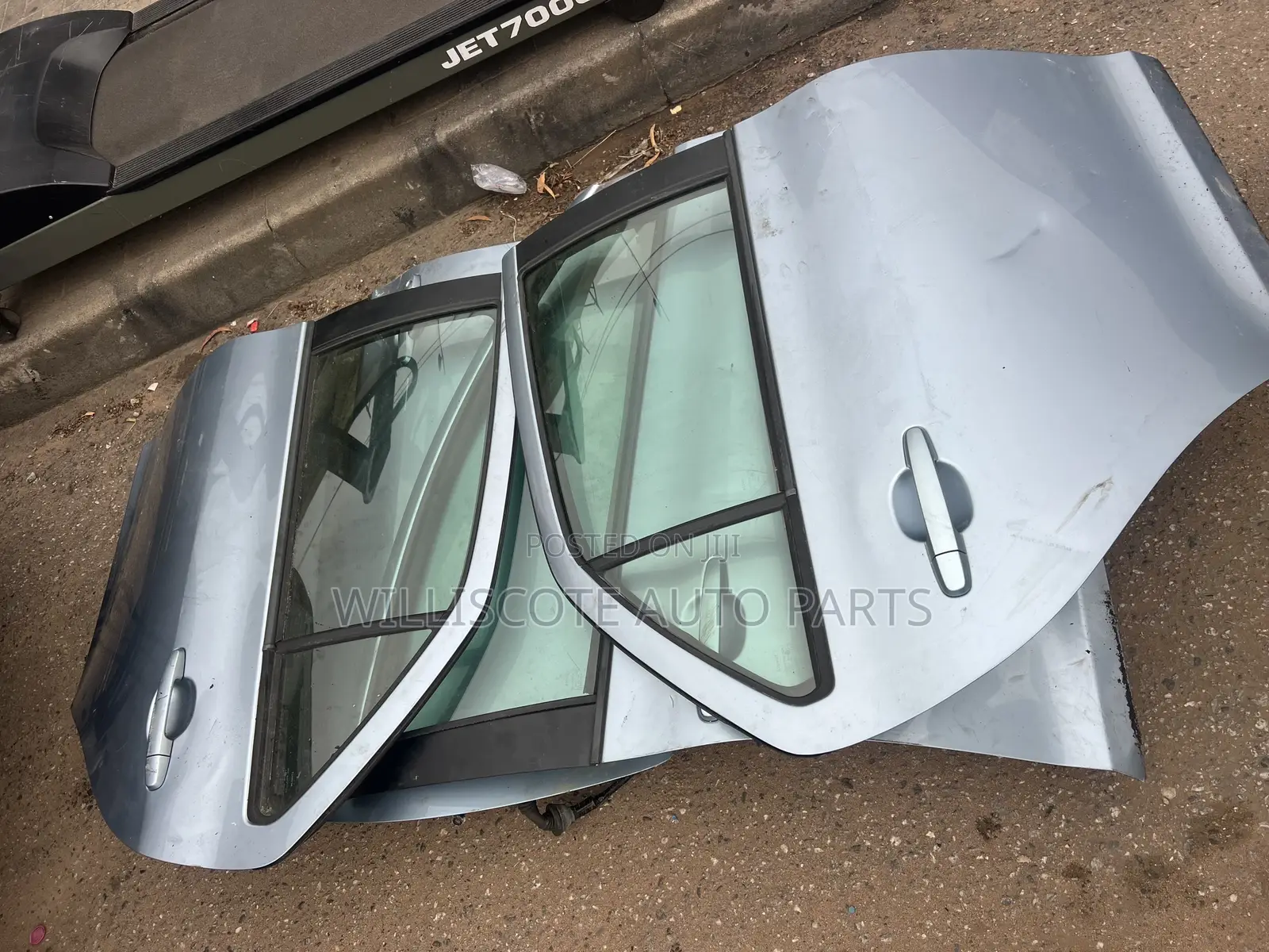 Yaris 08 Doors