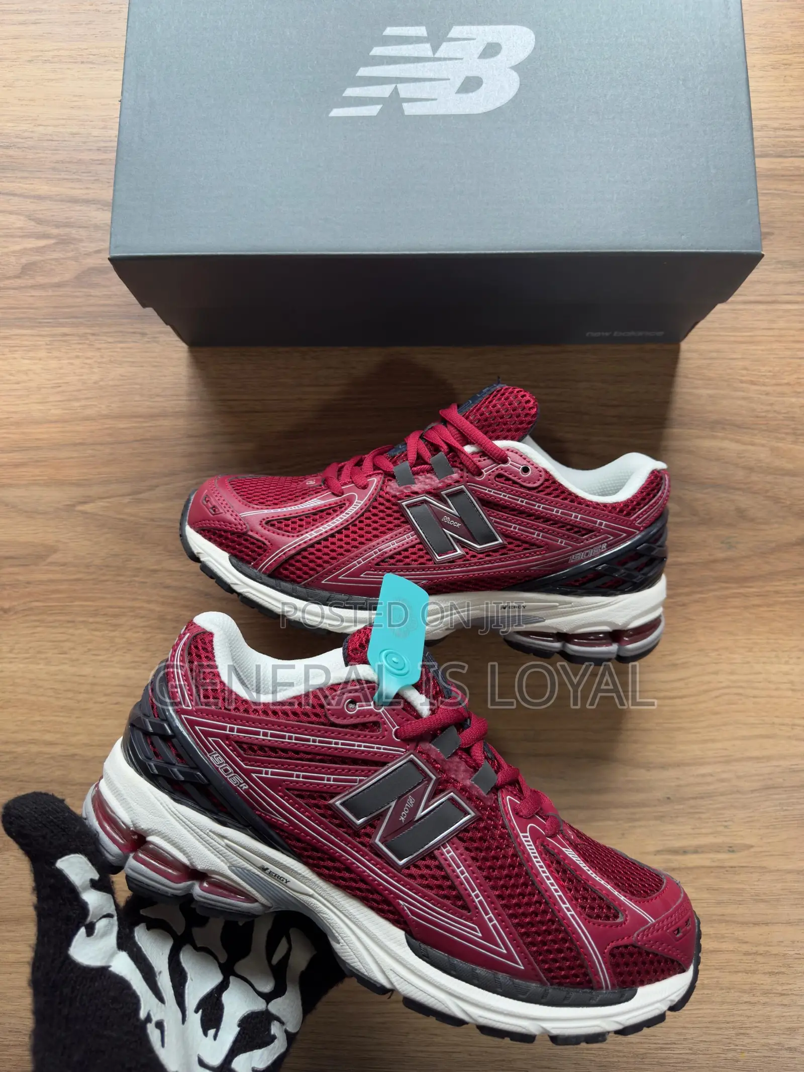 New Balance 1906r Burgundy Black