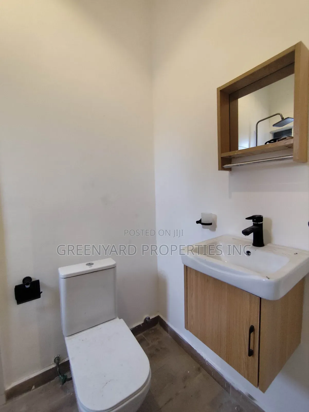 4bdrm House in Ogbojo, East Legon for sale