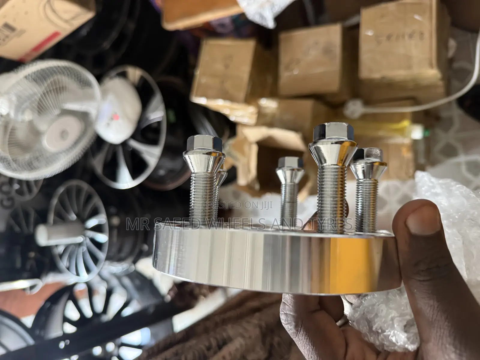All Type of Car Spacers Available