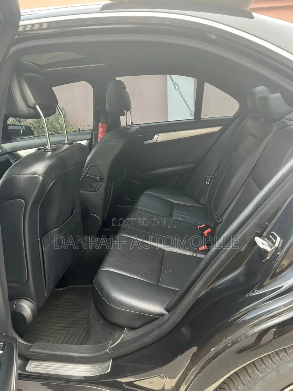 Mercedes-Benz C250 2014 Black