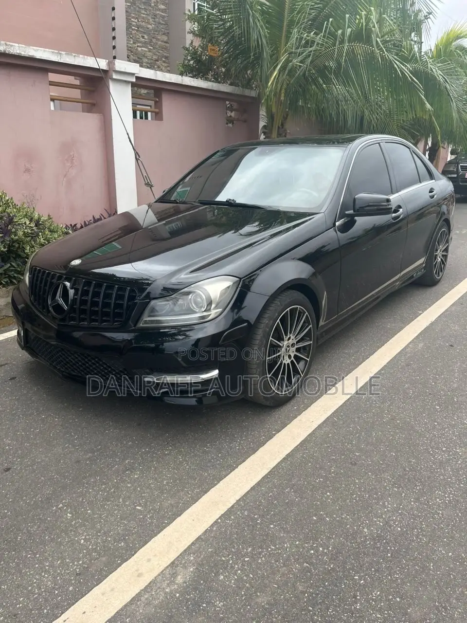 Mercedes-Benz C250 2014 Black